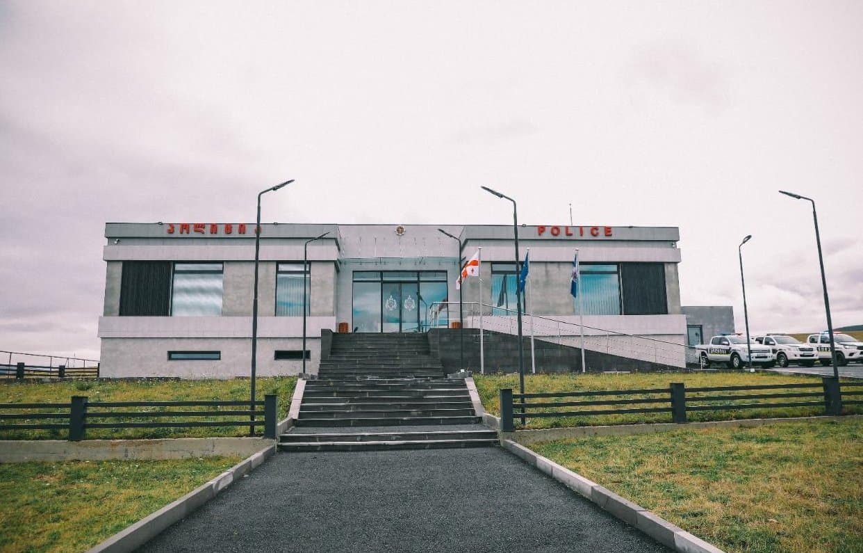 Frontnews image description