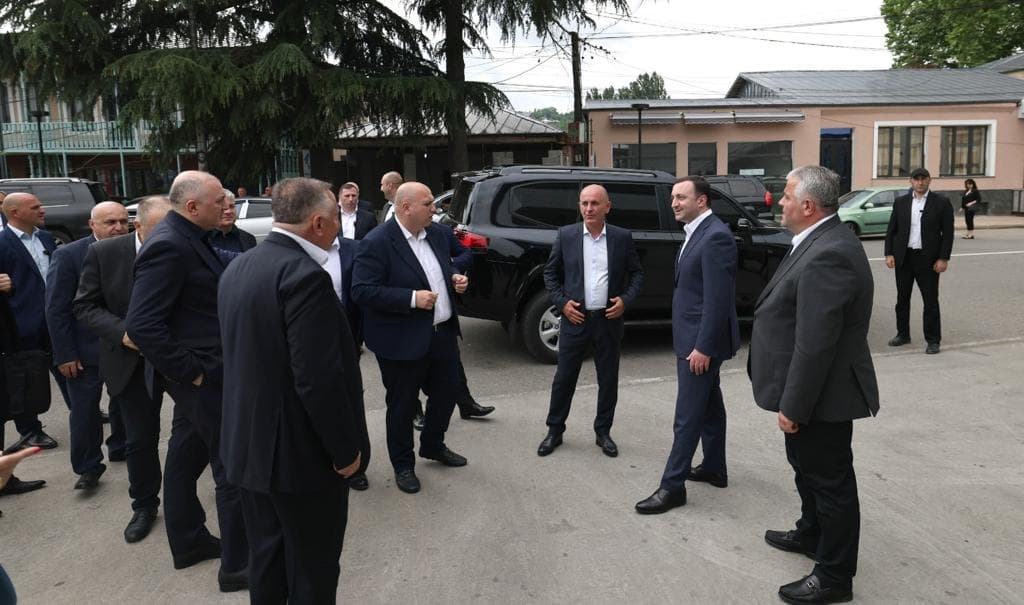 Frontnews image description