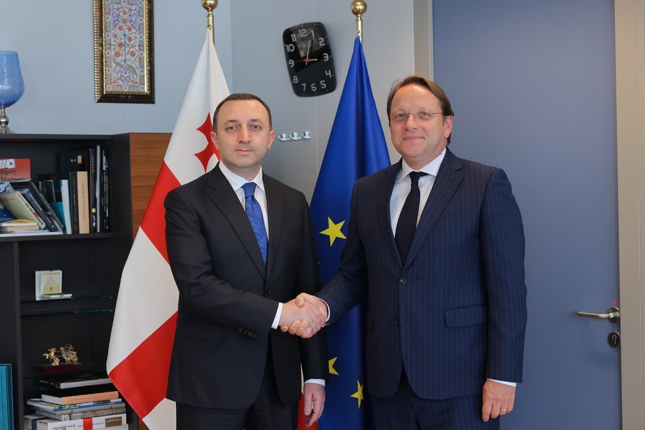 Frontnews image description