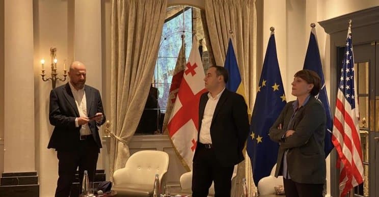 “ამ და უკანასკნელ დღეებში მომხდარ სასტიკ დანაშაულებზე პასუხისმგებლობა ეკისრება პრორუსულ “ქართულ ოცნებას“