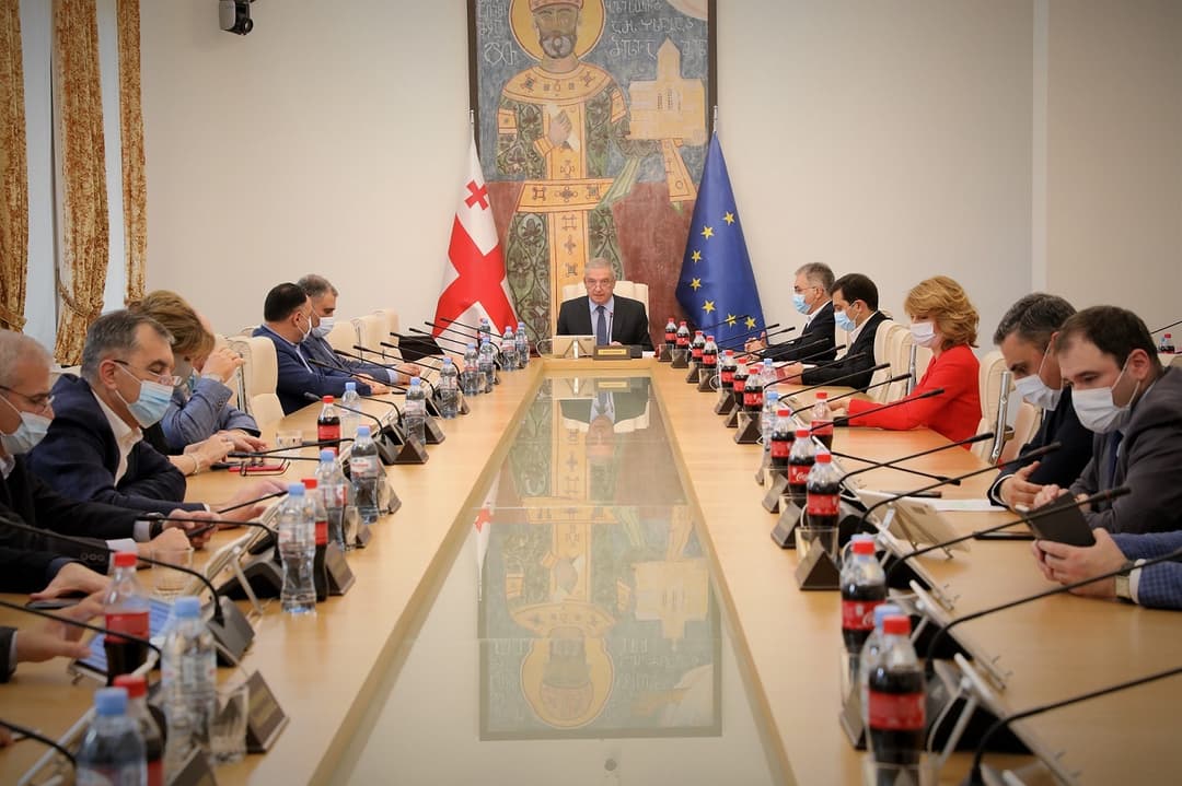 გია ვოლსკი – მარტივი მოსმენა ნამდვილად არ იქნება, რომელიმე კითხვაზე პასუხის გაუცემლობას არავინ აპირებს