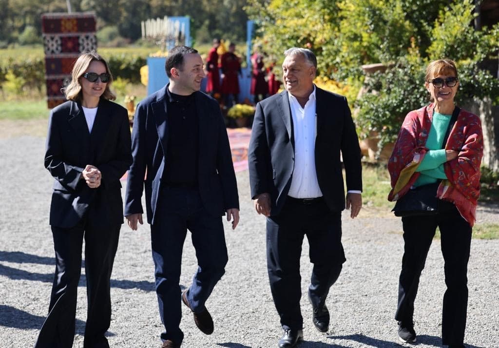 ირაკლი ღარიბაშვილმა ვიქტორ ორბანს წინანდლის მამულში უმასპინძლა