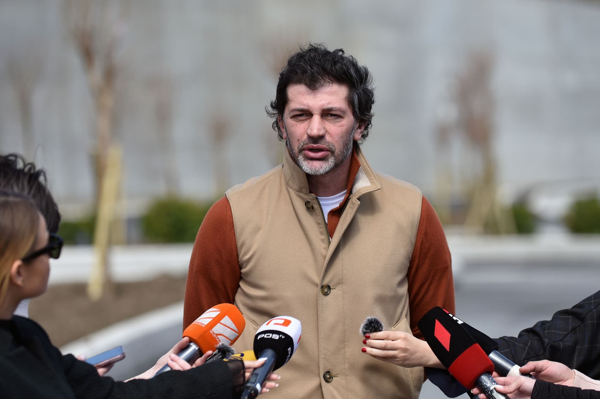 Frontnews image description