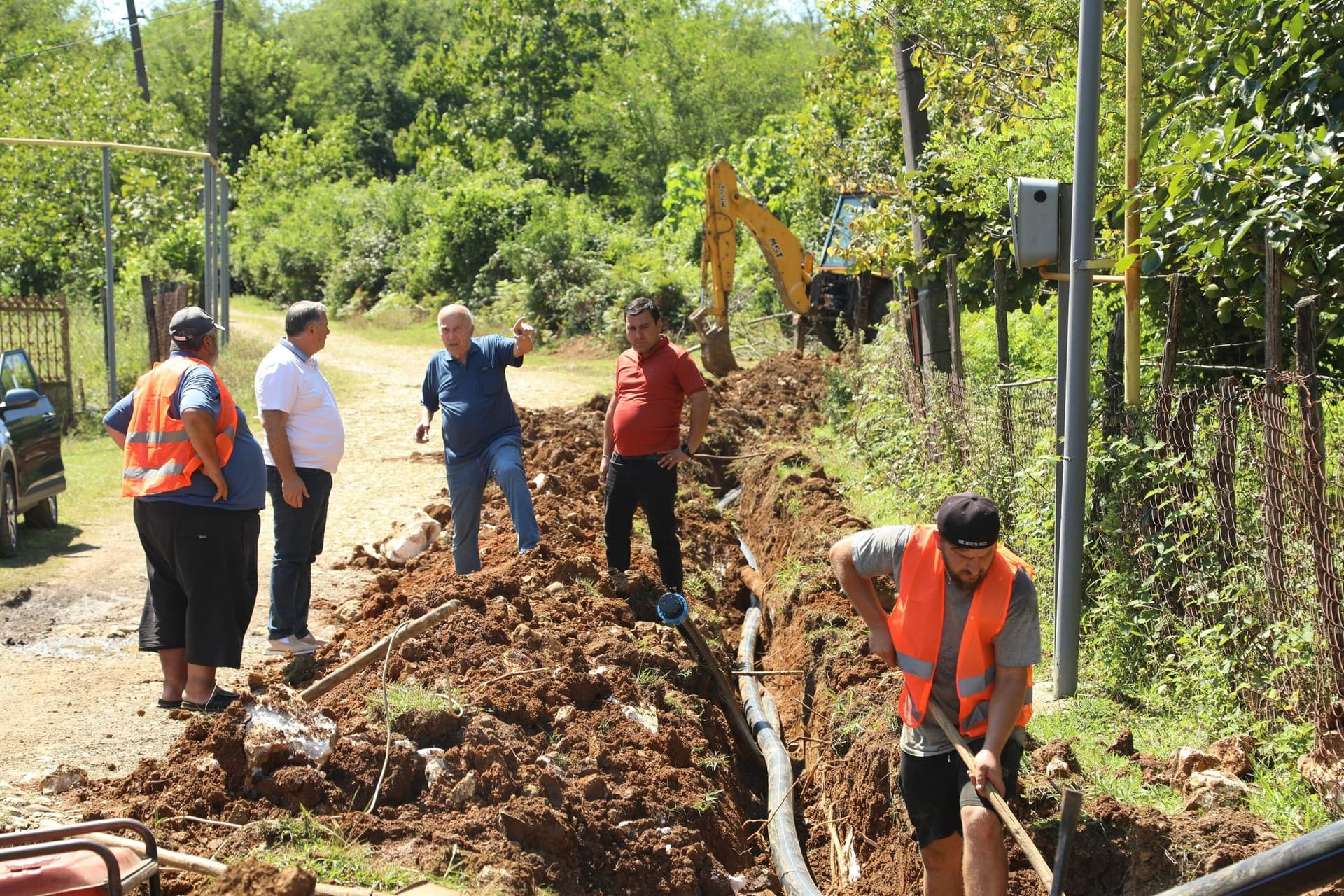 Frontnews image description