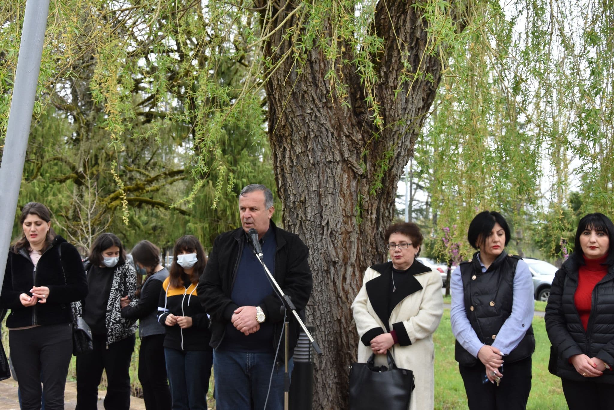 Frontnews image description