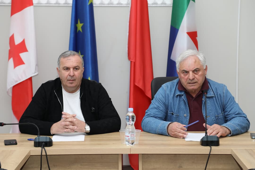 წყალტუბოს მუნიციპალიტეტის მერის ინიციატივით მერის სამოქალაქო მრჩეველთა საბჭოს სხდომა გაიმართა