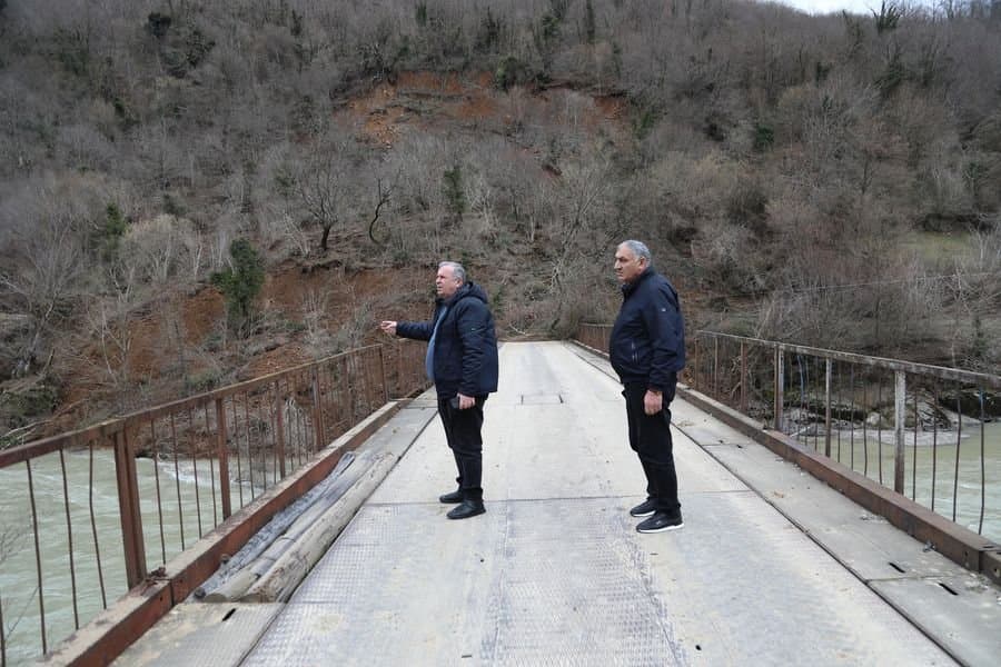 Frontnews image description