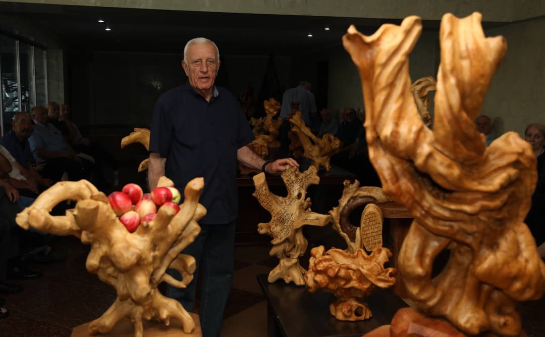 წყალტუბოში თვითნასწავლი ხელოვანის გელა ხუნწარიძის შემოქმედებითი საღამო გაიმართა