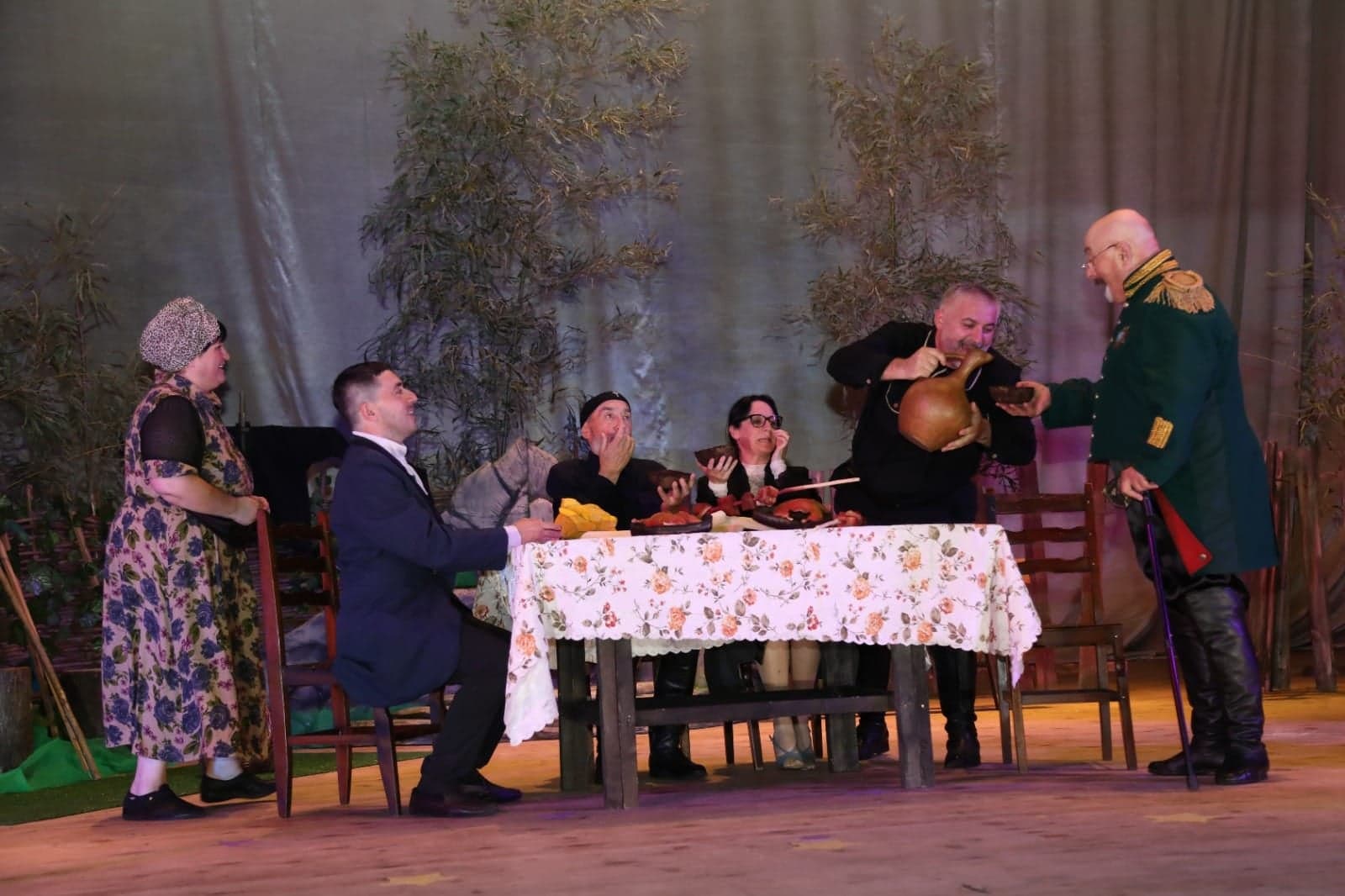 Frontnews image description