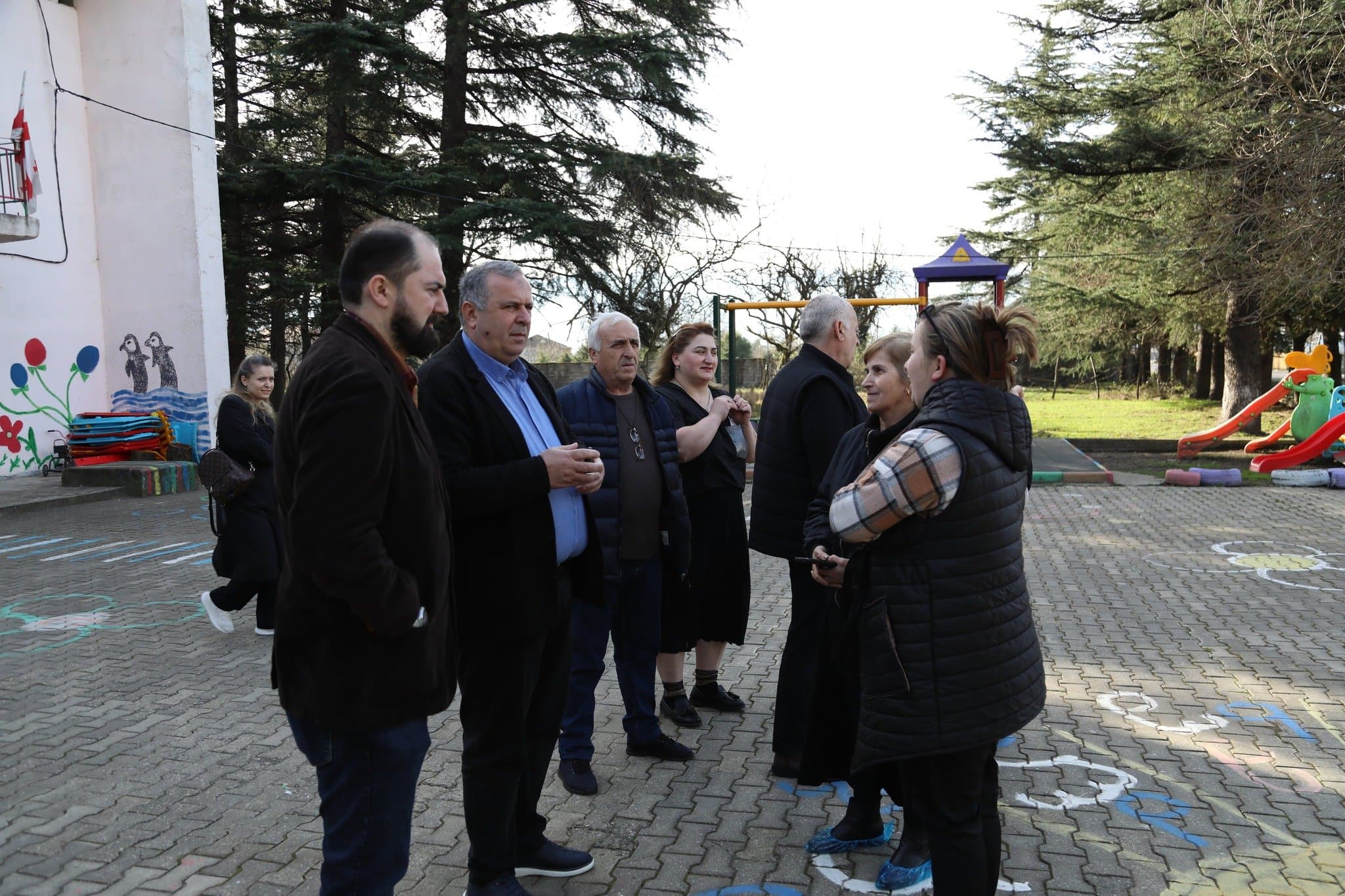 Frontnews image description