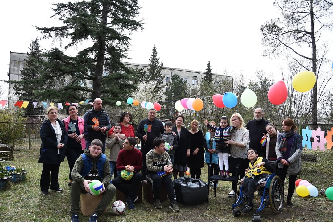 წყალტუბოს ინკლუზიურ ცენტრში აუტიზმის ცნობადობის ამაღლების მსოფლიო დღე აღინიშნა