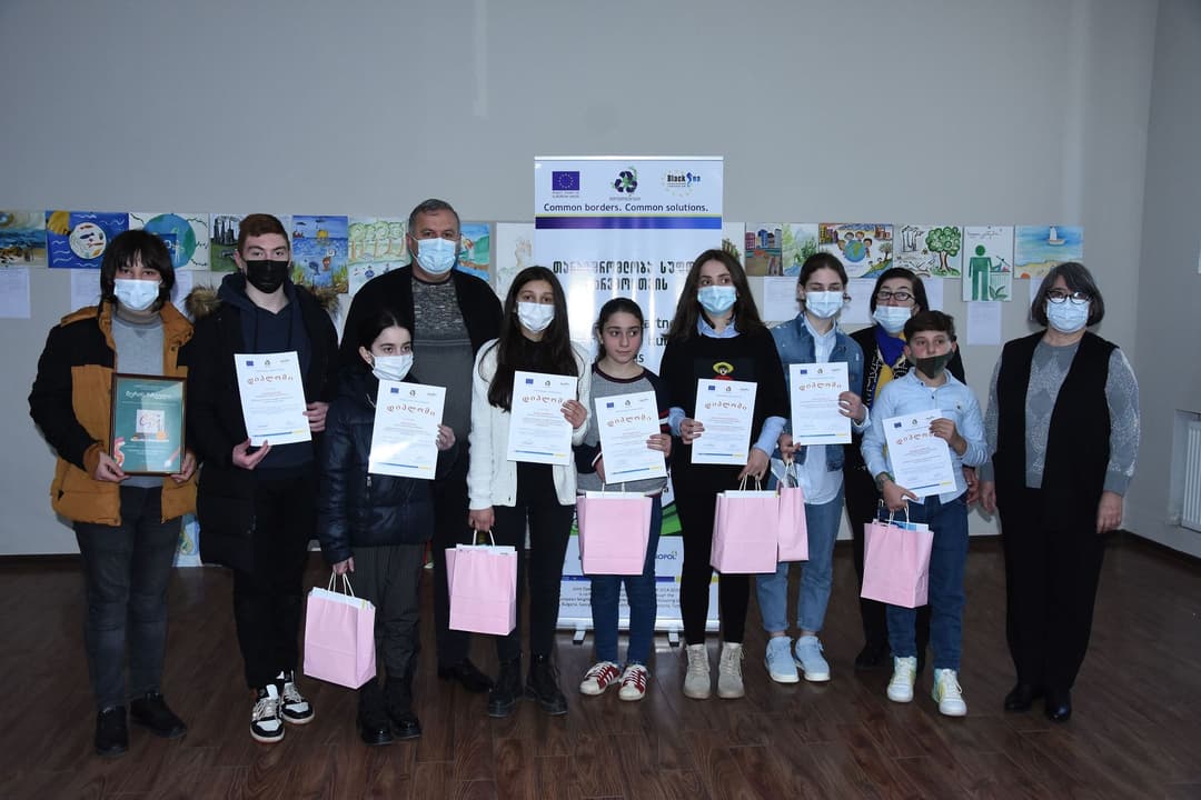 წყალტუბოში გარემოსდაცვითი ცნობიერების ამაღლების მიზნით ნახატების კონკურსი ჩატარდა