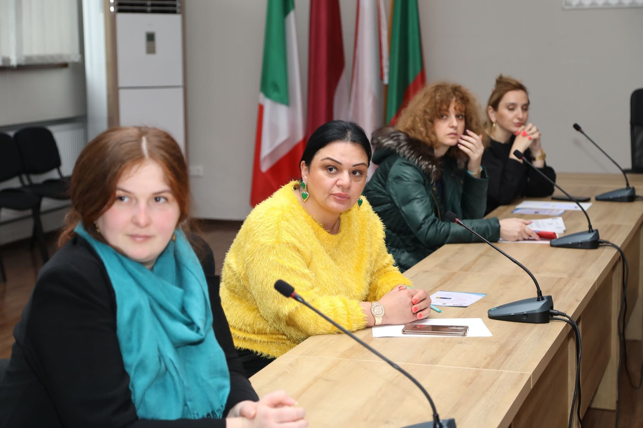 Frontnews image description