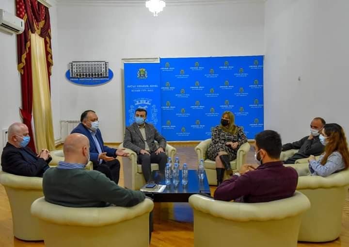 Frontnews image description