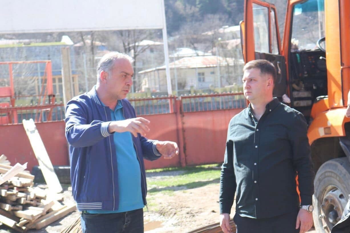 Frontnews image description