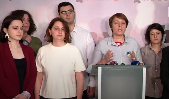 ელენე ხოშტარია – დეოლიგარქიზაციას სჭირდება კონკრეტული გეგმა, რომელიც ჩვენ მოვისმინეთ სახალხო მოძრაობისგან, რომელსაც აღვუთქვამთ სრულ მხარდაჭერას