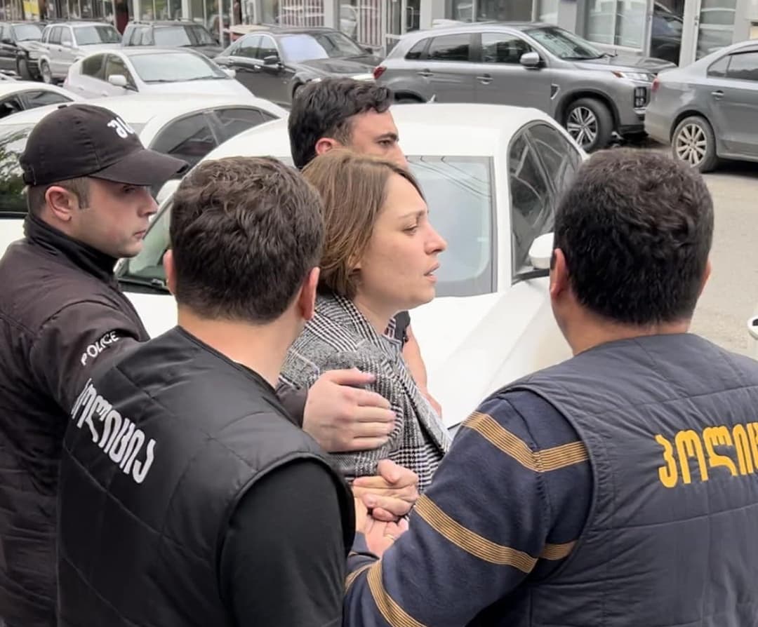 თელავში ელენე ხოშტარია დააკავეს
