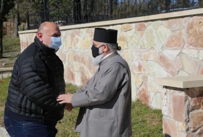 Frontnews image description