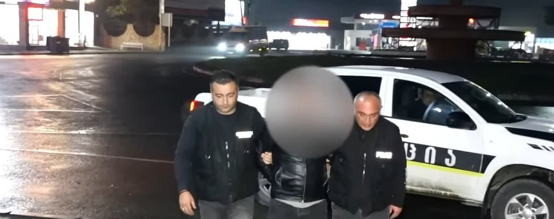 მონაზვნის ჯგუფურად გაუპატიურებისა და ყაჩაღობის ბრალდებით დაკავებულები ბრალს არ აღიარებენ