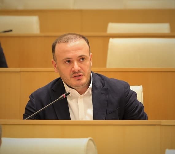 Frontnews image description