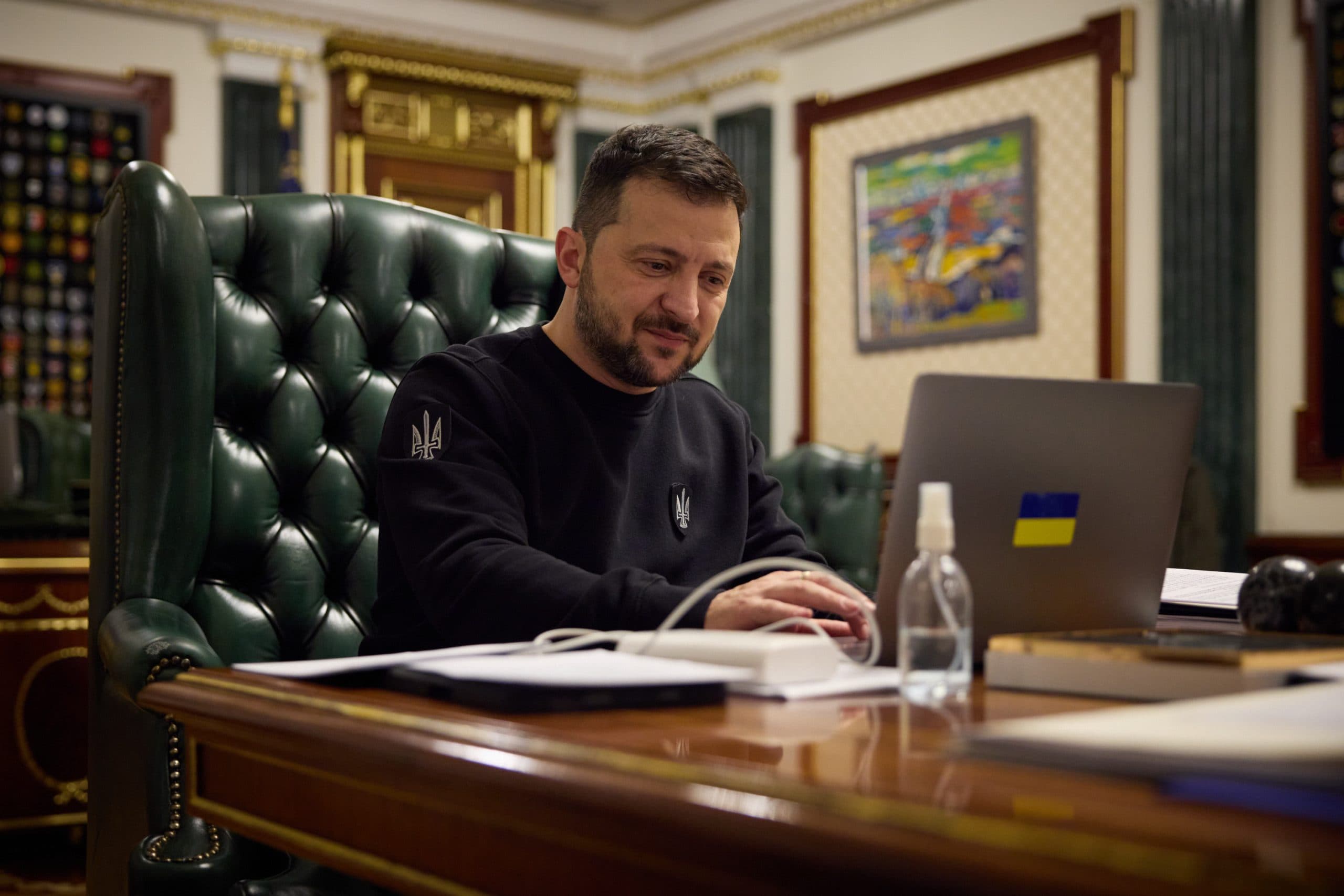 Frontnews image description