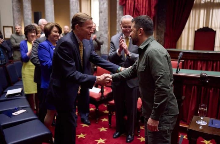 Frontnews image description