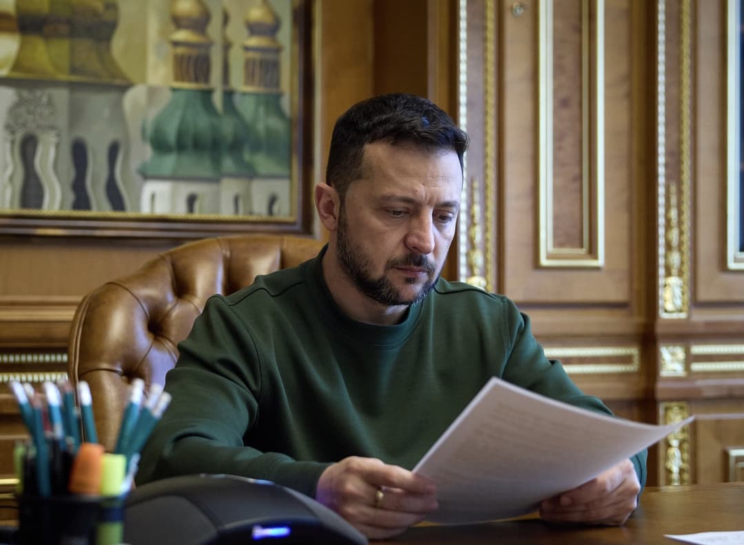 Zelenskyy revokes state awards from 34, including Medvedchuk, Russian celebrities