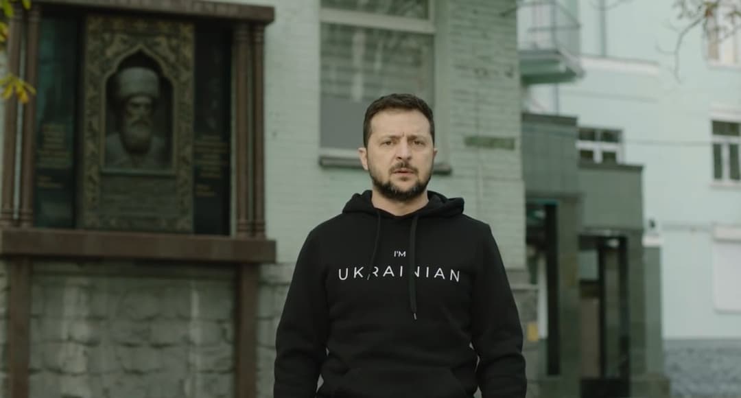 ზელენსკი – იბრძოლეთ, რომ არ დაიღუპოთ, დაიცავით თქვენი თავისუფლება ახლა ქუჩებსა და მოედნებზე, რომ შემდეგ მთებსა და ტყეებში არ მოგიწიოთ საკუთარი სიცოცხლის უფლებისთვის ბრძოლა