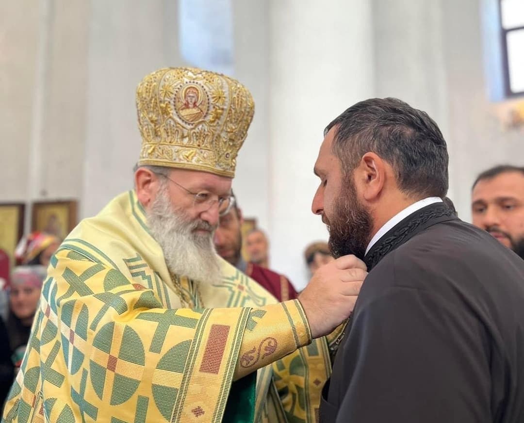 ეპისკოპოსმა მელქისედეკმა სტიქაროსანი გელა ჭუმბაძე დიაკვნად აკურთხა