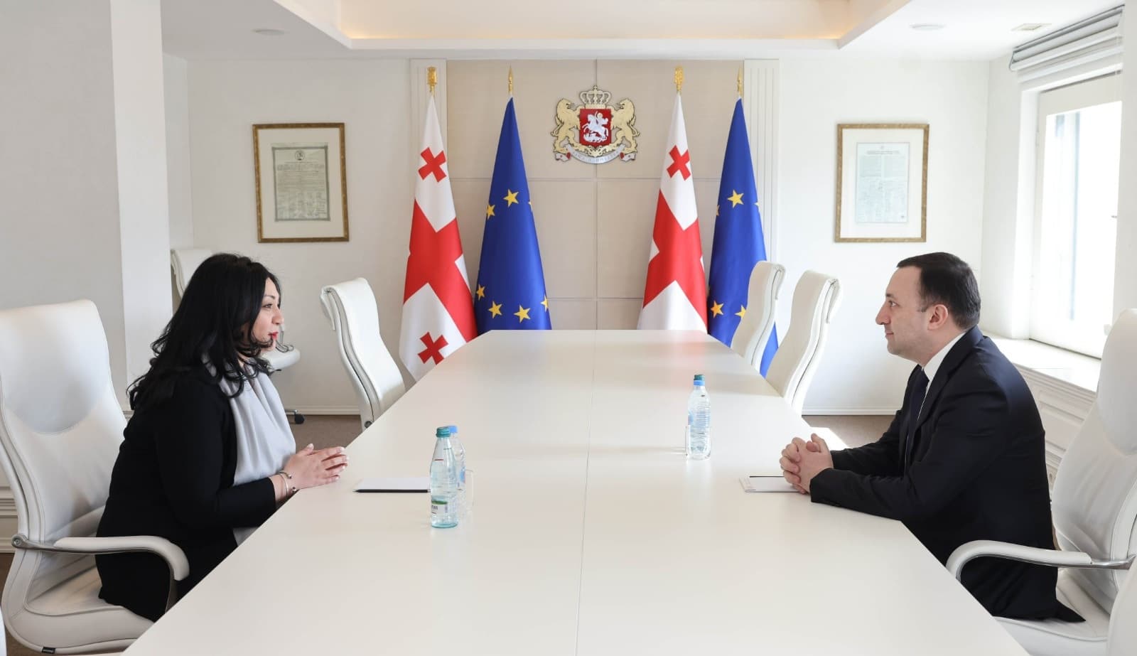 Frontnews image description