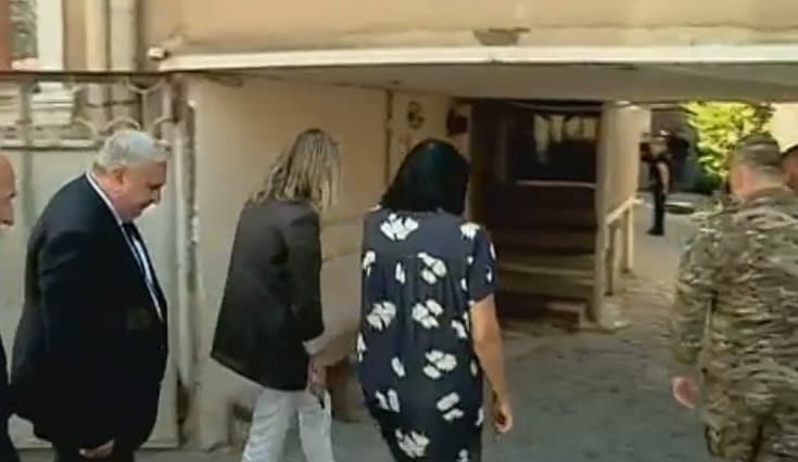 Frontnews image description