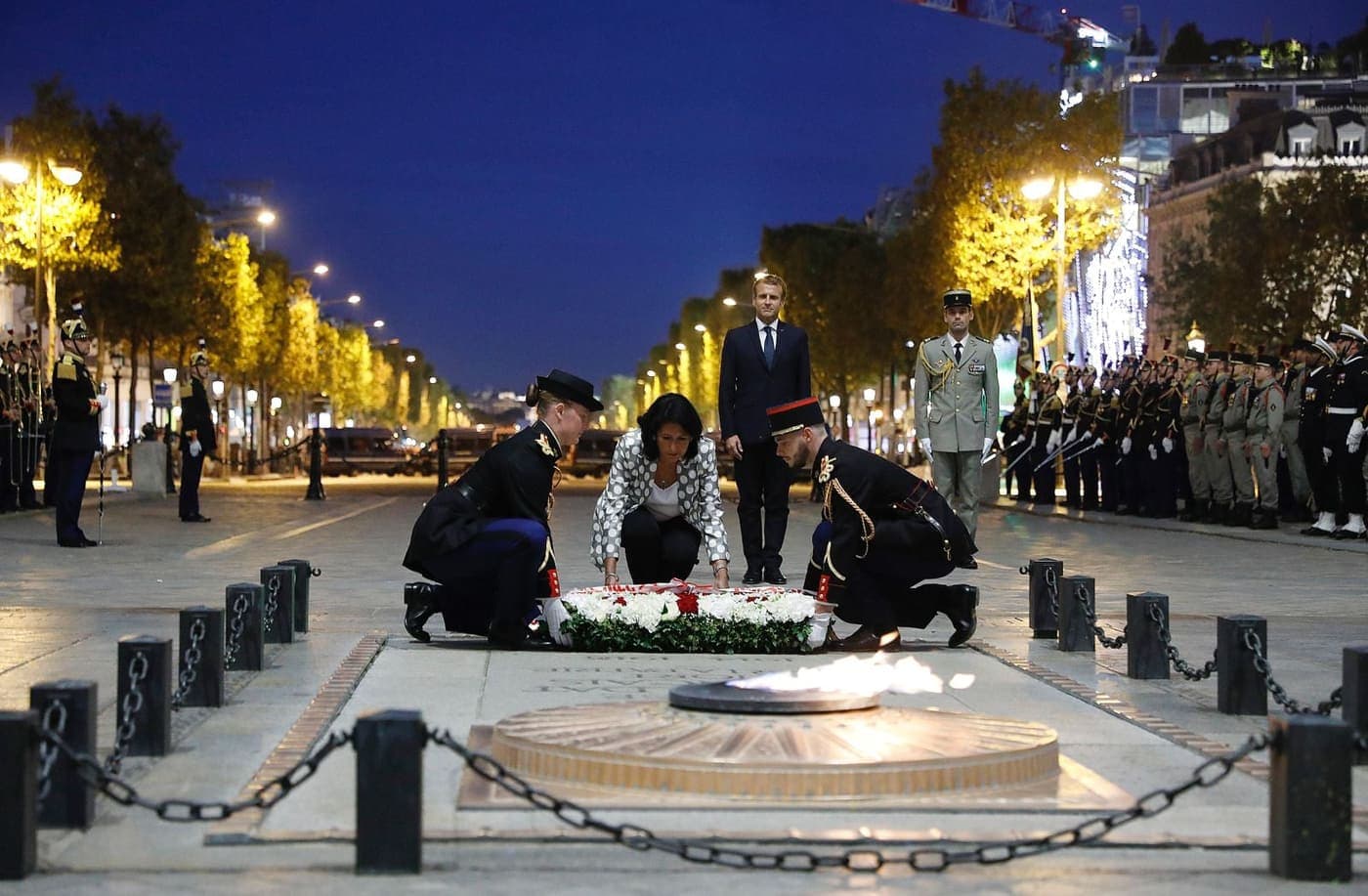 Frontnews image description