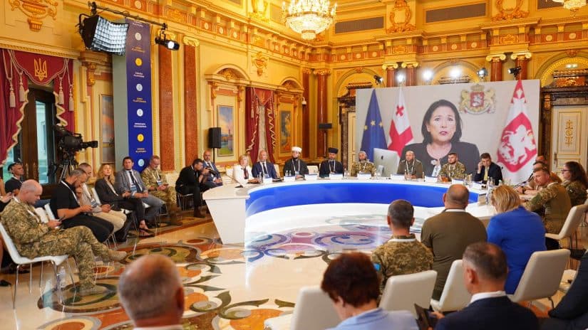 Frontnews image description