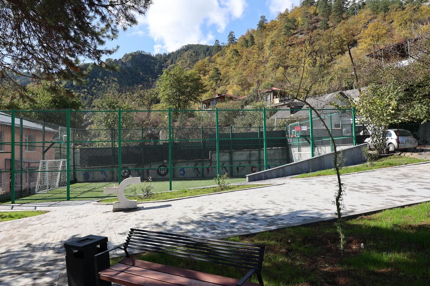 Frontnews image description