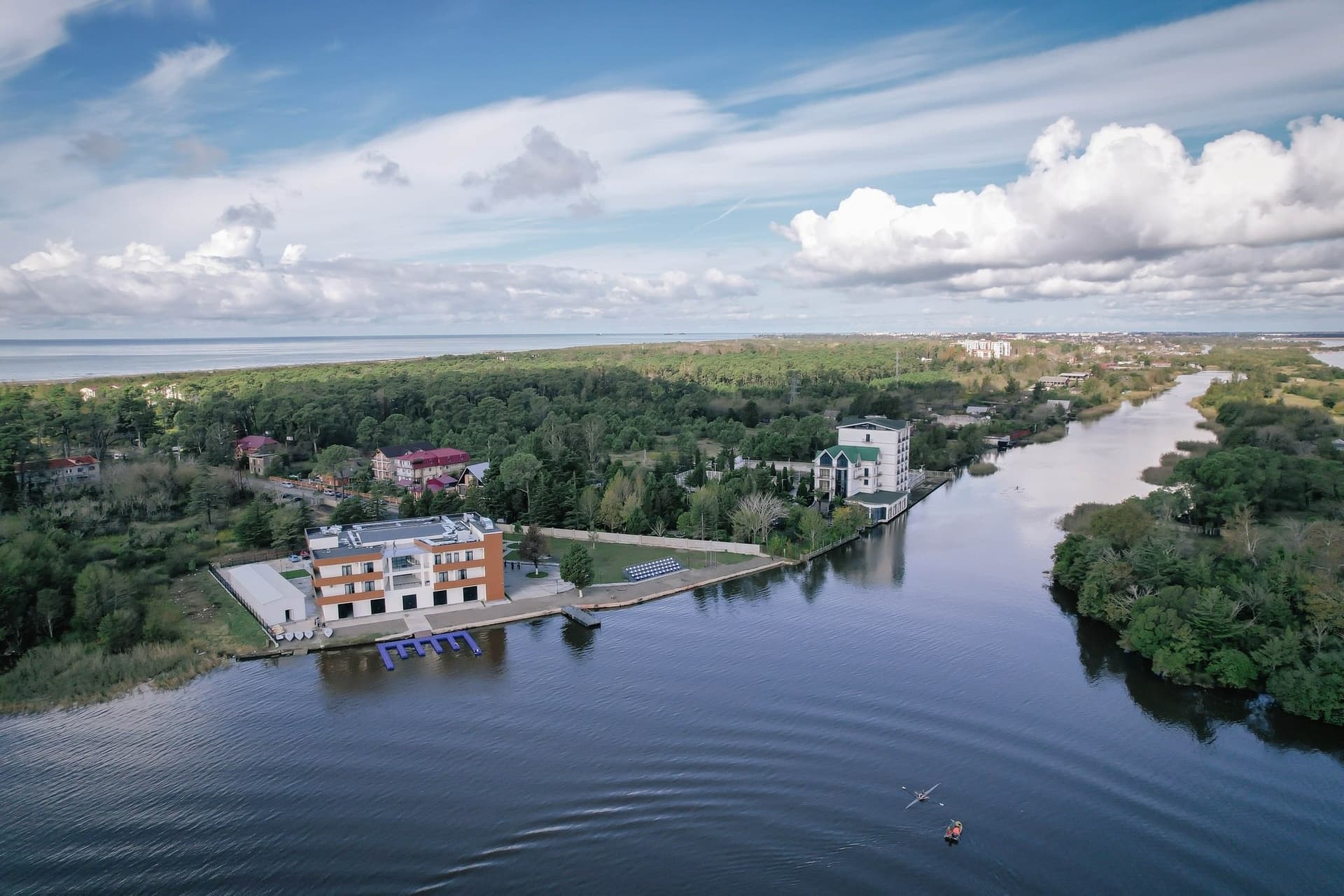 Frontnews image description