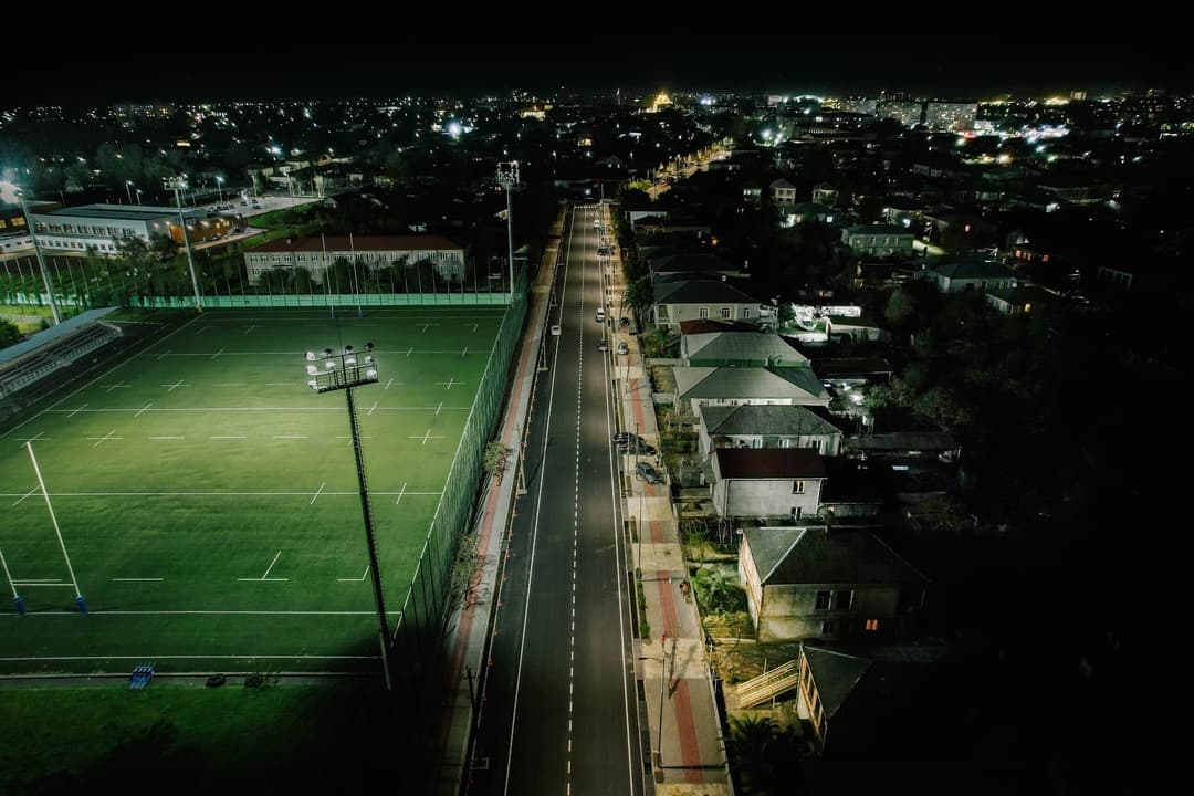 ფოთში, კიკალეიშვილის ქუჩაზე საგზაო ინფრასტრუქტურა სრულად მოეწყო