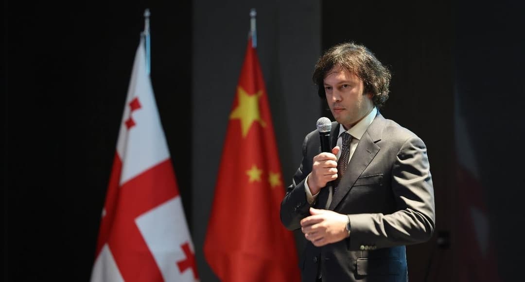 ირაკლი კობახიძე დოკუმენტური ფილმის – “საქართველო-ჩინეთი, მესამედი საუკუნე“ პრემიერას დაესწრო