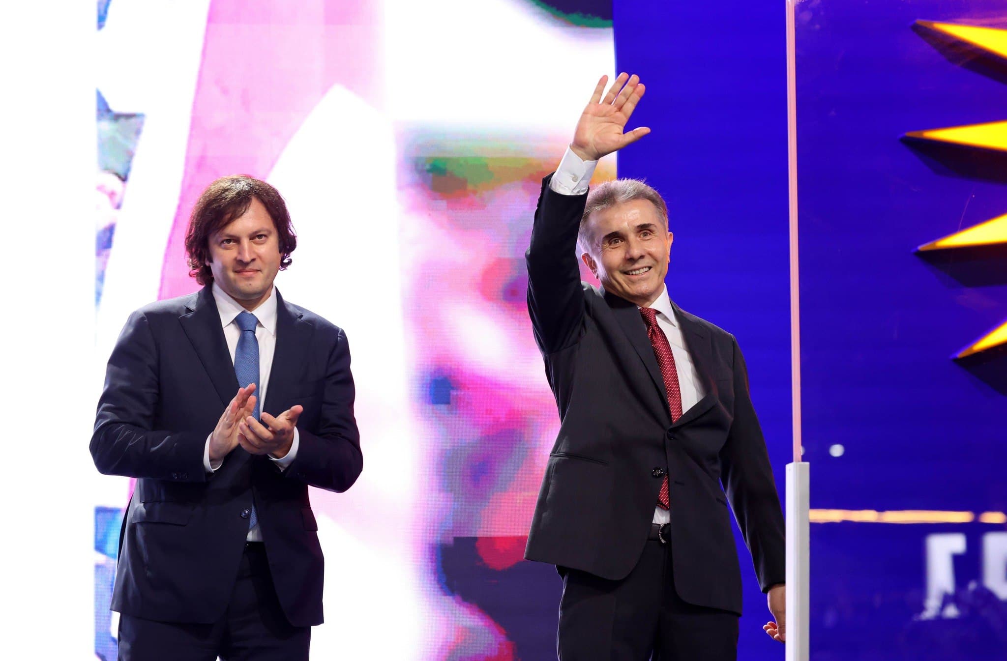 Frontnews image description