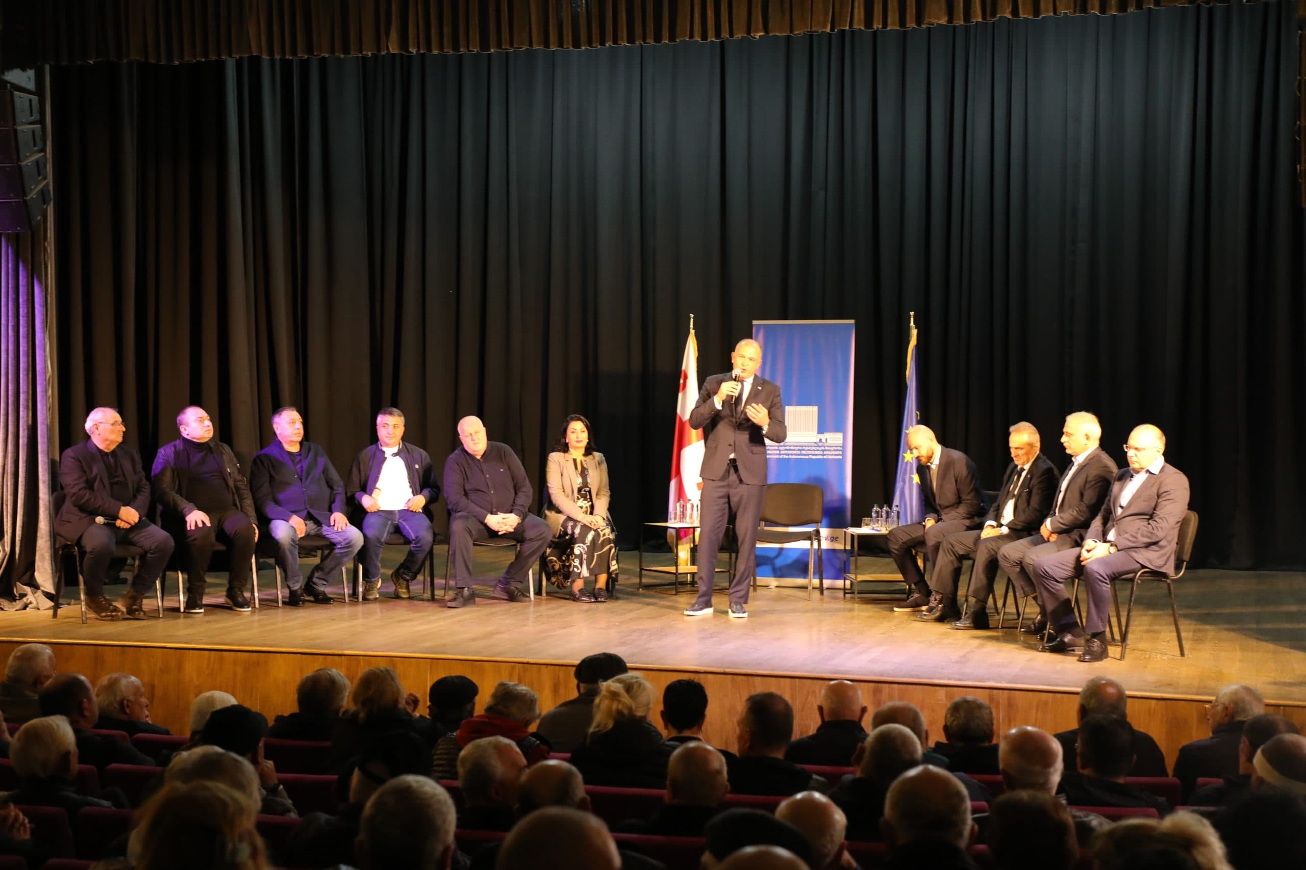 Frontnews image description