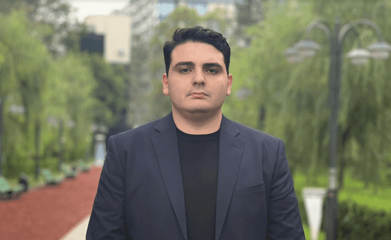 ლევან სანიკიძე –  მინდა, რომ 27 ოქტომბრიდან, ამ ადამიანების უმრავლესობა, ვინც ახლა იქ დგას, ისევ ემსახუროს საქართველოს კონსტიტუციას