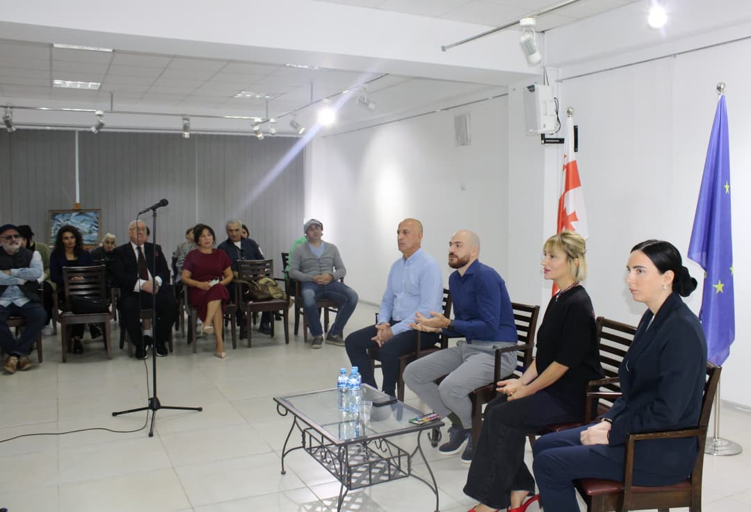 დავით მორგოშია აფხაზეთის კულტურის სფეროს წარმომადგენლებს შეხვდა