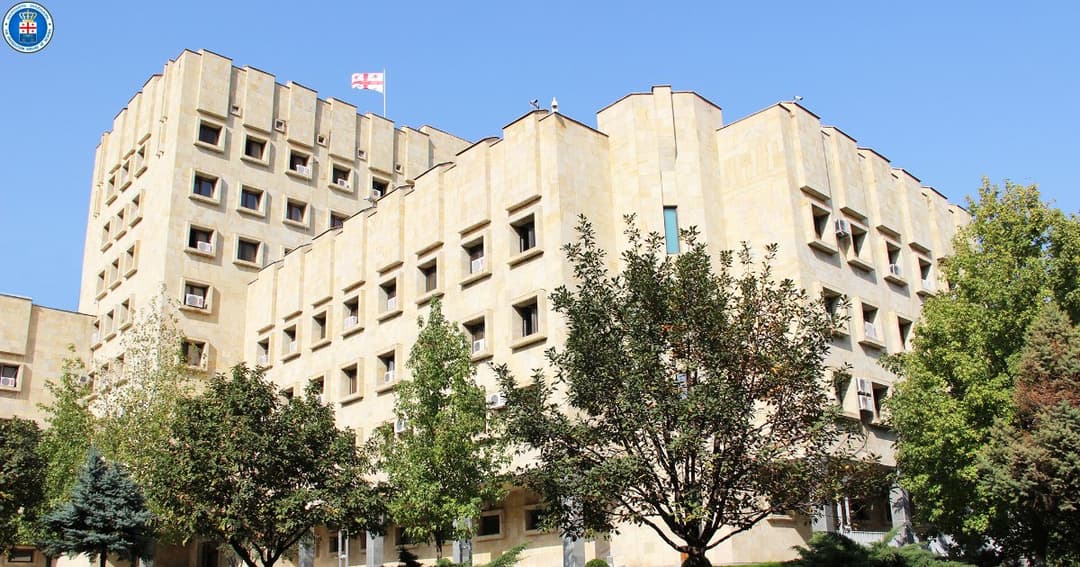 პროკურატურამ პოლიციელზე თავდასხმის ფაქტზე ერთ პირს ბრალდება წარუდგინა