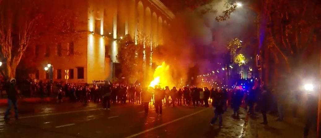 Frontnews image description