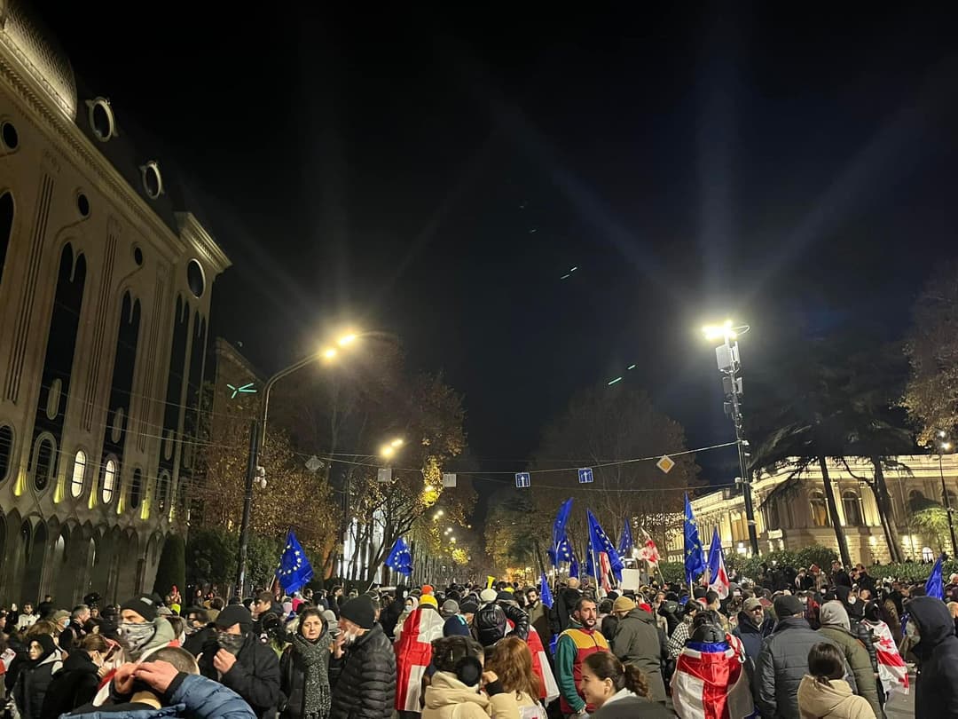 თბილისსა და რამდენიმე ქალაქში საპროტესტო აქციები მიმდინარეობს