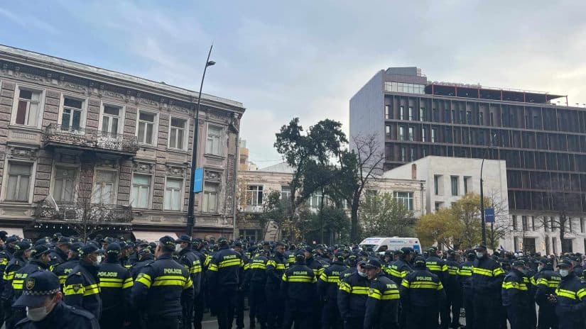 მელიქიშვილის გამზირზე 19 ნოემბერს დაკავებულების ნაწილი გაათავისუფლეს