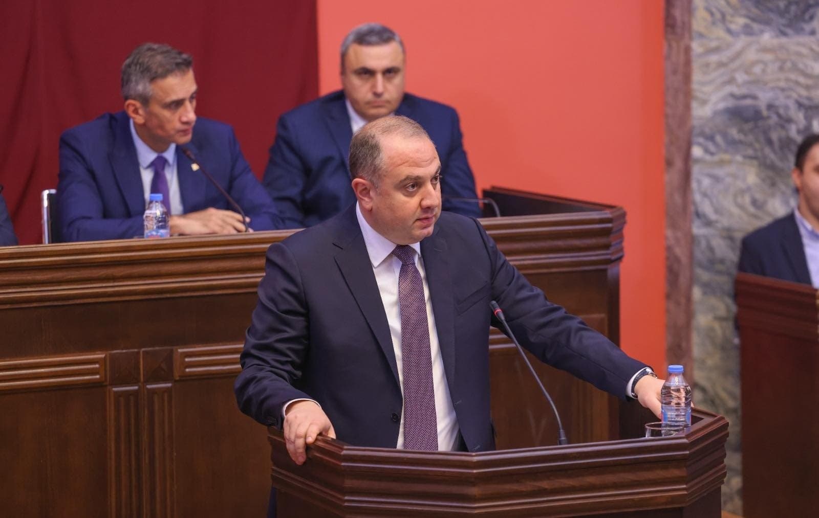 Frontnews image description