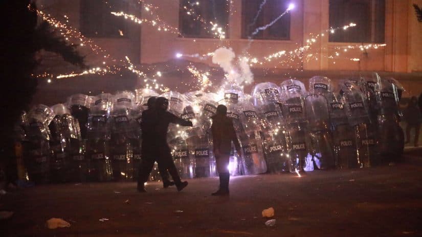 Frontnews image description