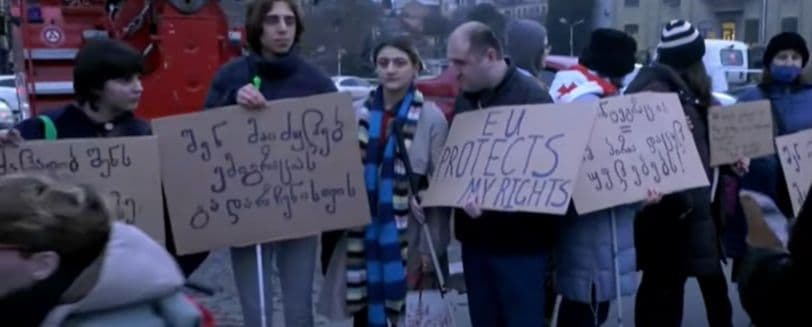 თბილისში საპროტესტო მსვლელობები გრძელდება