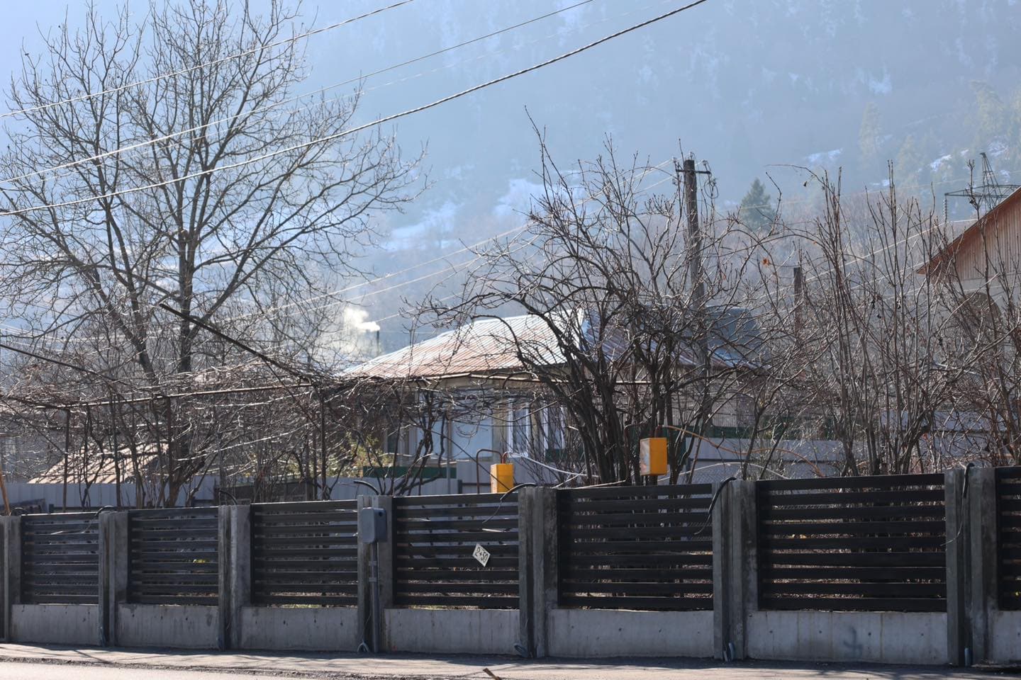 Frontnews image description