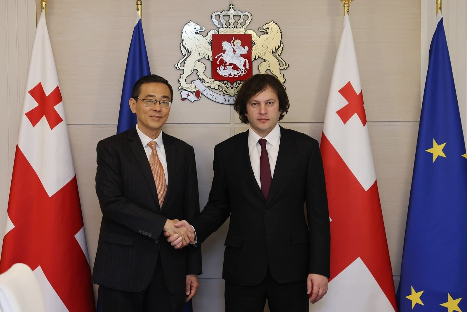 Frontnews image description